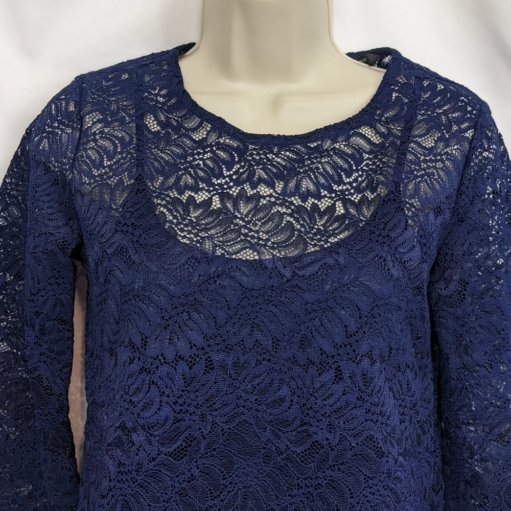 Banana Republic NWT Lace Bell Sleeve Top Sz XS Petite